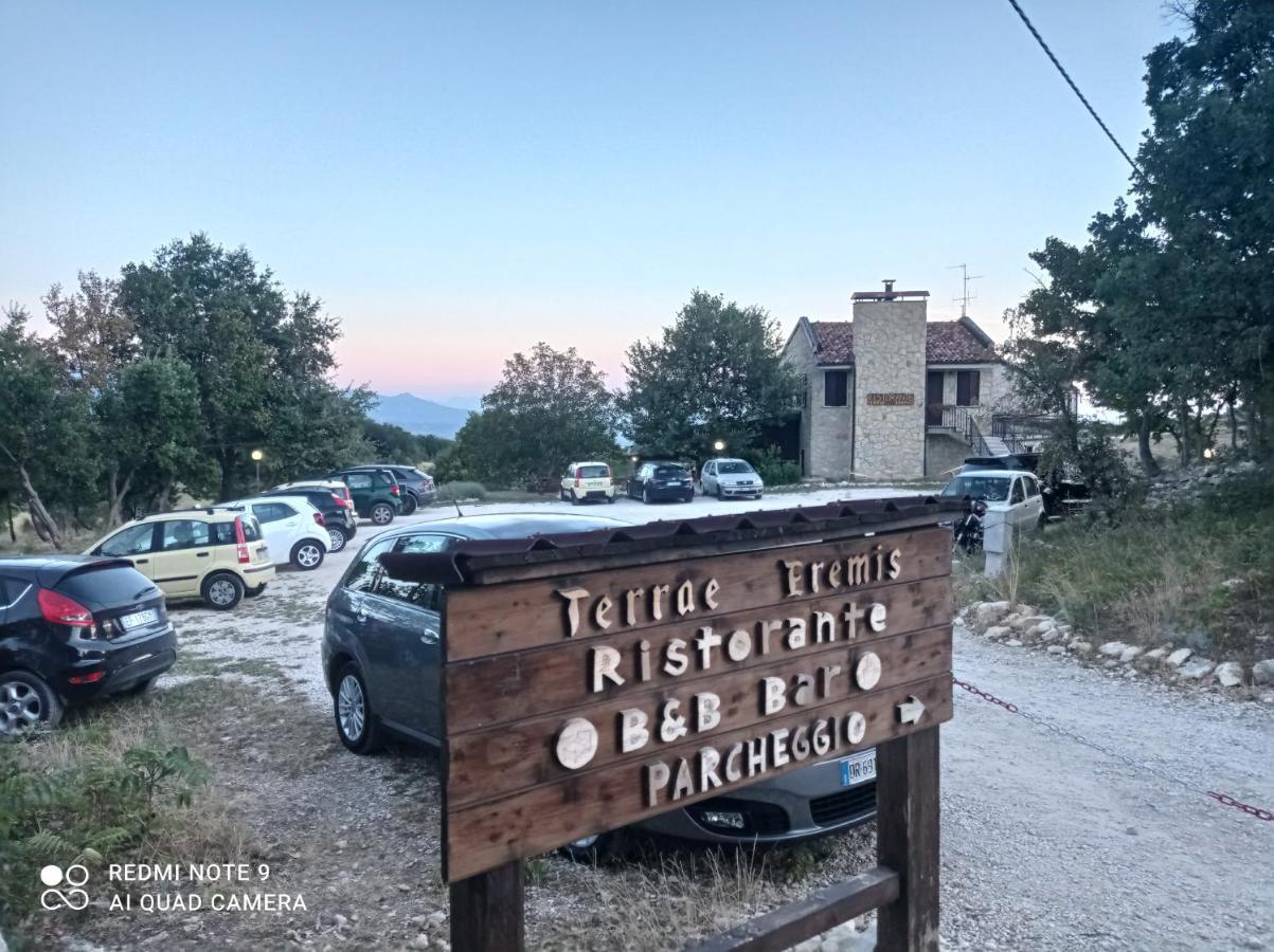 Terrae Eremis: Ristorante, Bar, B&B Roccamorice Exterior photo